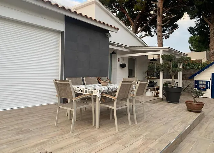 Lovely House Near The Beach